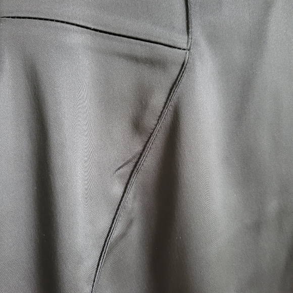 Size 4 Maggy London, black satin bottom, lace long sleeved off shoulder dress - Picture 4 of 4